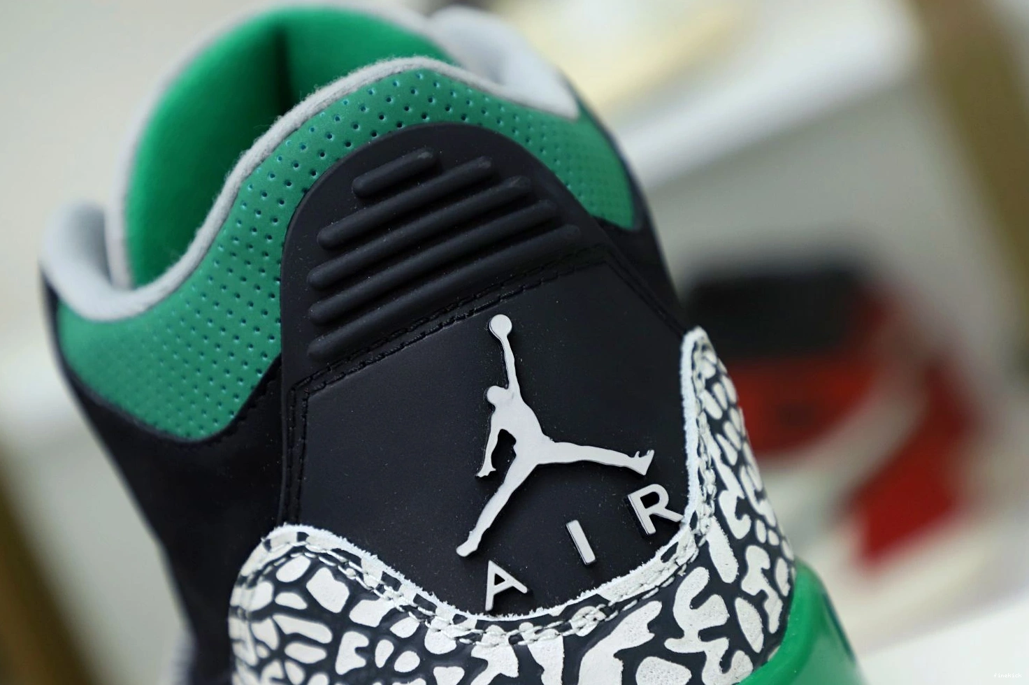 AIR GREEN JORDAN 3 PINE 0904